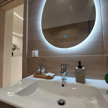 Apartment Center *